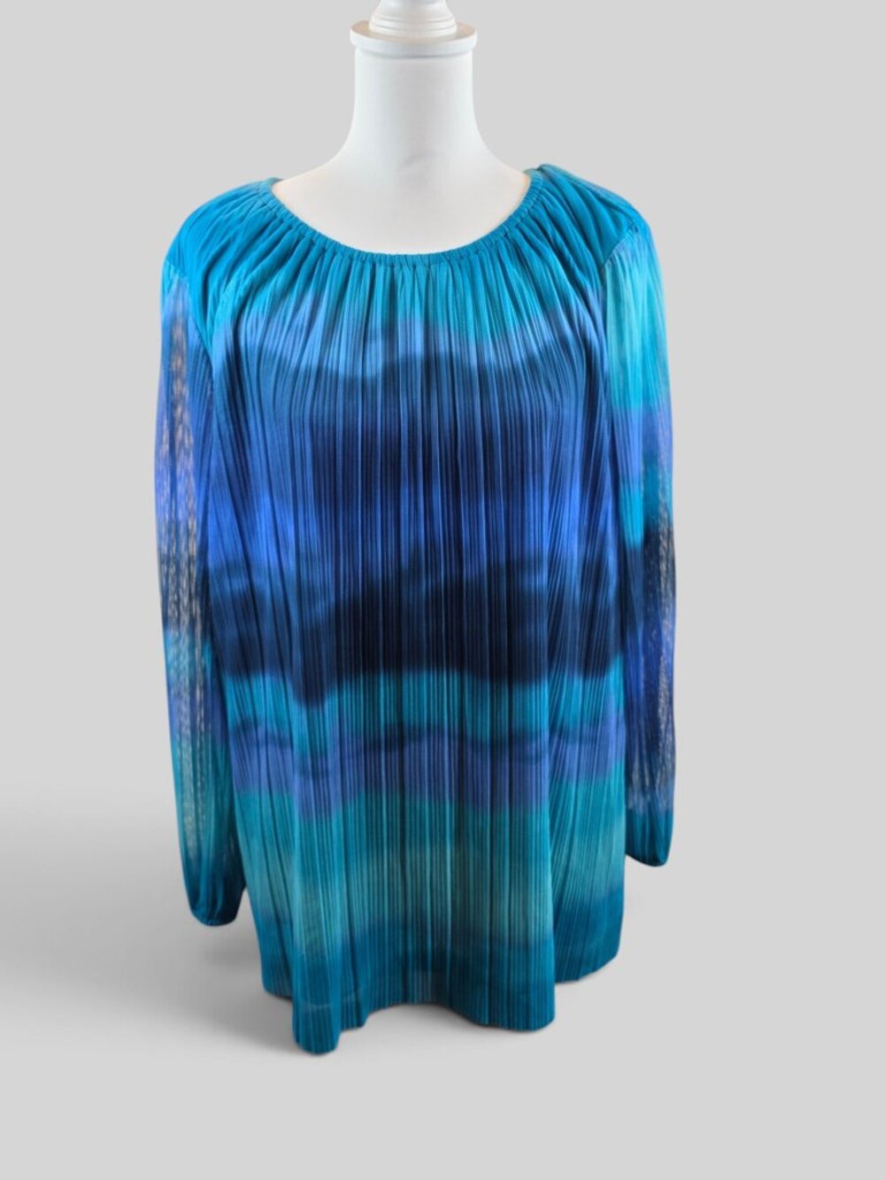 Terra & Sky Ombre Blue Pleated Long Sleeve Top Plus Size 1X 16W 18W